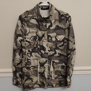 Grey camo mock neck jacket nwt